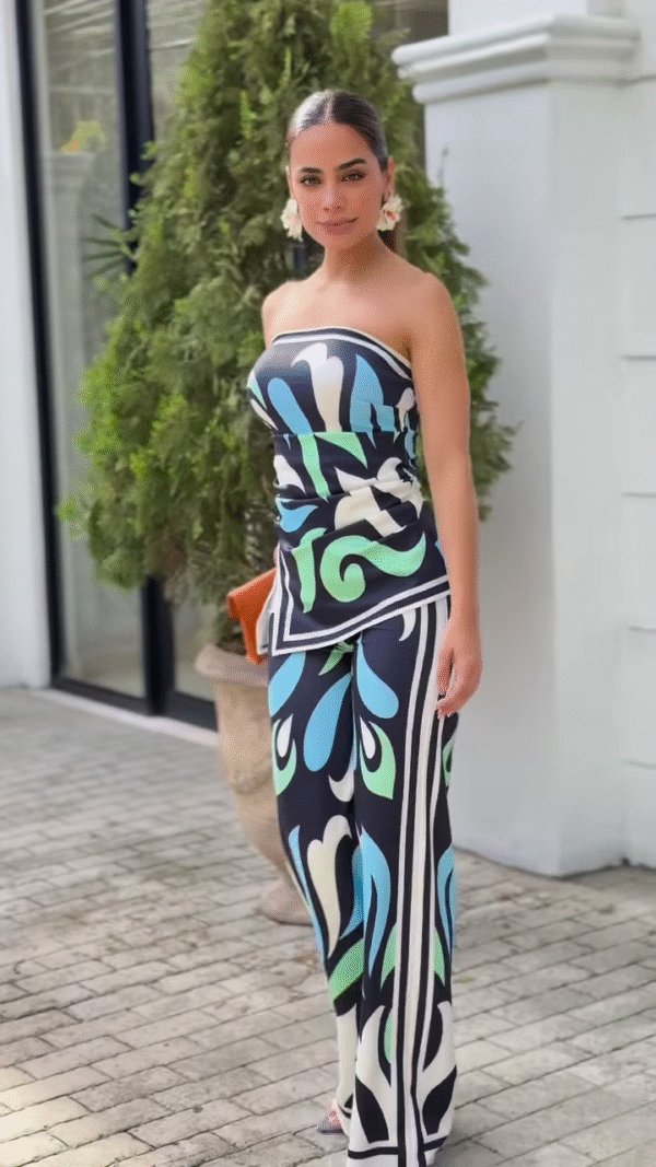 🎨 Swirl Theory – Where Art Meets Attire - Image 2